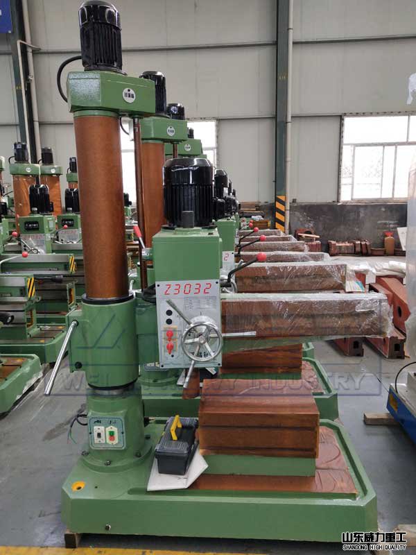 Z3032機(jī)械搖臂鉆床車間現(xiàn)貨