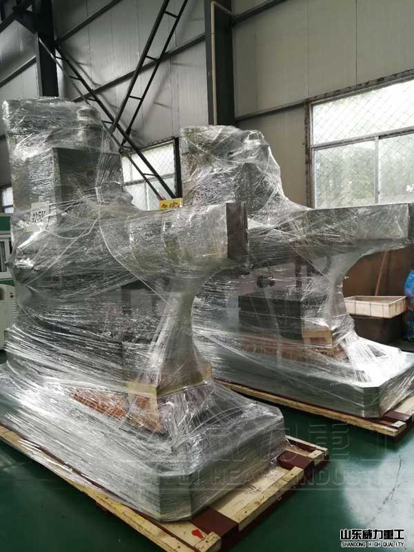 機械50搖臂鉆床打包裝發(fā)貨