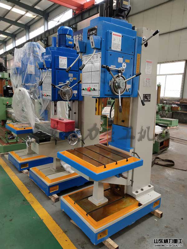 立式鉆床車間現(xiàn)貨圖